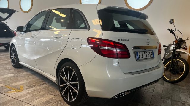 Mercedes-Benz B 180 d Automatic Sport - foto 3 di 4
