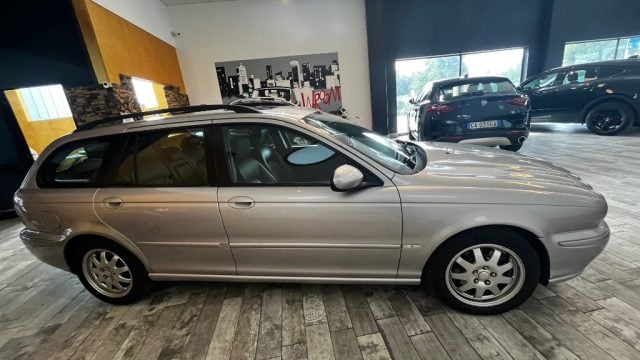 Jaguar X-Type 2.0D cat Wagon Executive NON FUNZIONANTE - foto 3 di 4