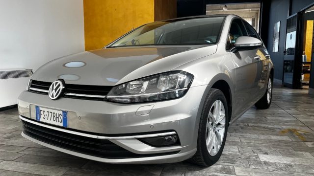 Volkswagen Golf 1.6 TDI 115 CV 5p. Executive BlueMotion Technology usato a BORGO SAN DALMAZZO