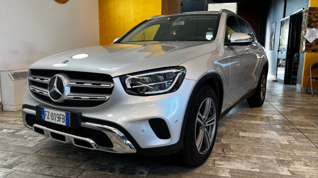 Mercedes-Benz GLC 220 d 4Matic Sport- PARI AL NUOVO - MOD YEAR 2020 usato a BORGO SAN DALMAZZO