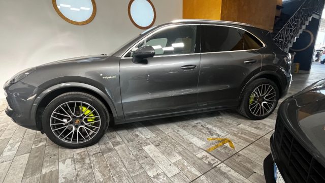 Porsche Cayenne 3.0 V6 E-Hybrid- PACK CRONO - 21'' - PASM - foto 3 di 4