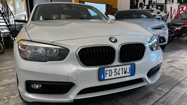 BMW 118 d 5p. Advantage - foto 2 di 4