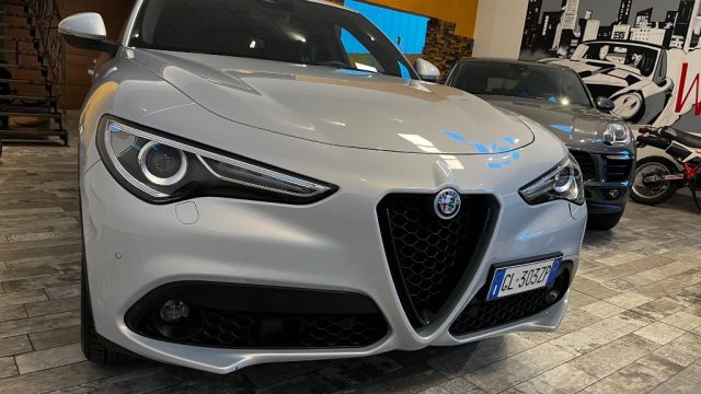Alfa Romeo Stelvio 2.2 Turbodiesel 190 CV AT8 Q4 Super - PREZZO VERO - foto 2 di 4