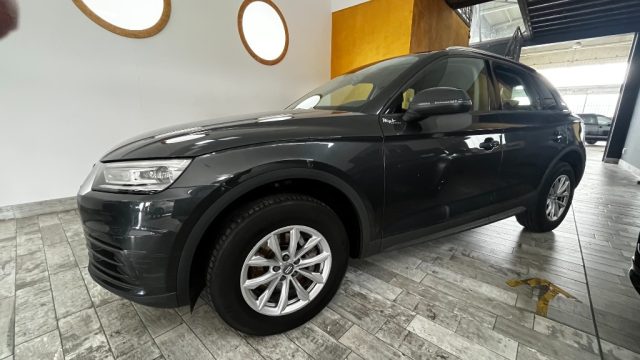 Audi Q5 35 TDI quattro S tronic Business Sport - foto 3 di 4