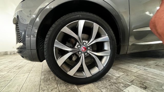 Jaguar E-Pace 2.0D 150 CV AWD aut. R-Dynamic S- PERFETTA - foto 2 di 4