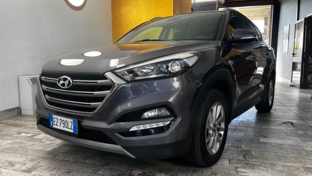 Hyundai TUCSON 1.7 CRDi Comfort- DOPPIO TRENO DI GOMME usato a BORGO SAN DALMAZZO