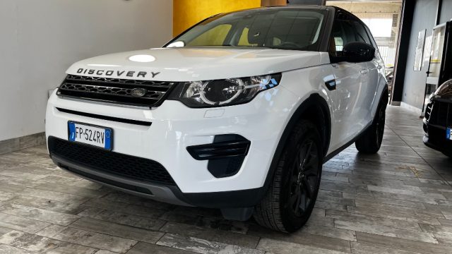 Land Rover Discovery Sport 2.0 eD4 150 CV 2WD SE, del 2018, 96.000 km, in vendita a Borgo San Dalmazzo (CN)
