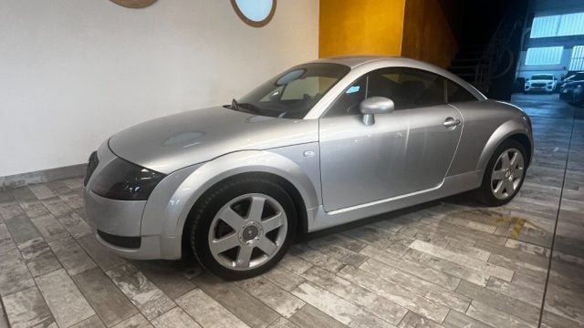 Audi TT Coupé 1.8 T 20V 179 CV cat - foto 3 di 4