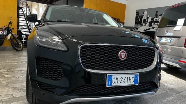 Jaguar E-Pace 2.0D 150 CV AWD aut. R-Dynamic - foto 2 di 4