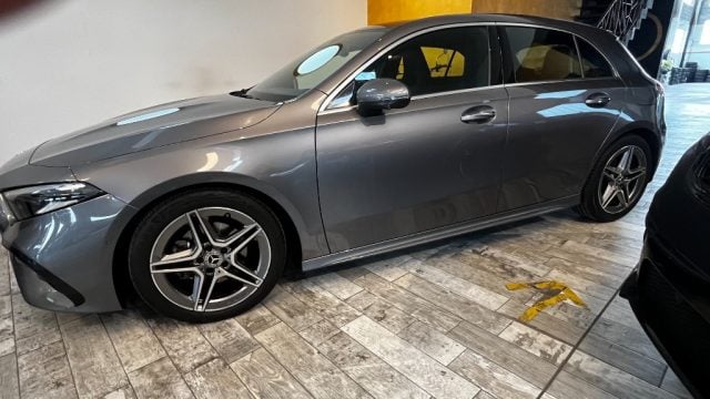 Mercedes-Benz A 180 d Automatic AMG Line Premium - foto 3 di 4