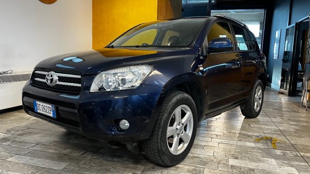 Toyota RAV 4 MY23 RAV4 2.2 D-4D 136 CV Sol- GANCIO TRAINO, del 2006, 224.000 km, in vendita a Borgo San Dalmazzo (CN)