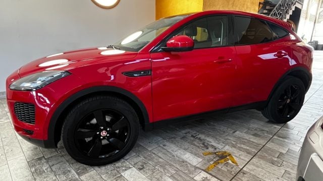 Jaguar E-Pace 2.0D 180 CV AWD aut. R-Dynamic S - foto 3 di 4