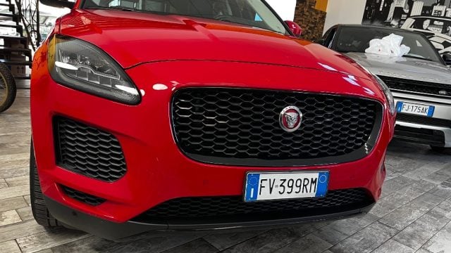 Jaguar E-Pace 2.0D 180 CV AWD aut. R-Dynamic S - foto 2 di 4