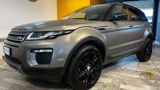 Land Rover Range Rover Evoque 2.0 TD4 150 CV 5p. SE, del 2017, 118.000 km, in vendita a Borgo San Dalmazzo (CN)