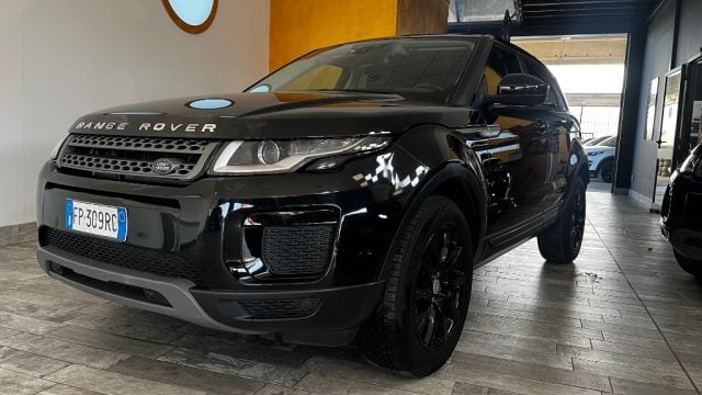 Land Rover Range Rover Evoque 2.0 TD4 150 CV 5p. SE- catena nuova, del 2018, 108.000 km, in vendita a Borgo San Dalmazzo (CN)