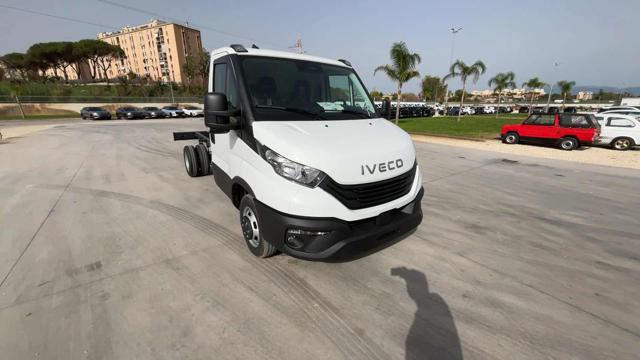 Iveco Daily Daily 35C14 2,3 l136cv 3750mm RuoteGemellari km 0 a CANINO