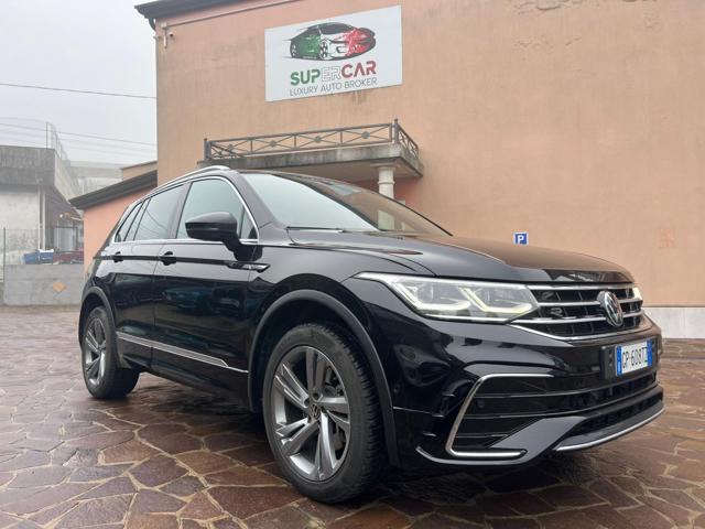 Volkswagen Tiguan 2.0 TDI 200 CV SCR DSG 4MOTION R-Line usato a MONSELICE
