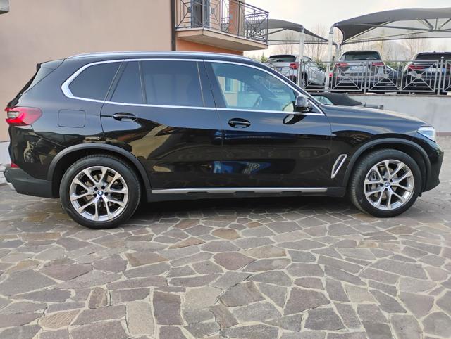 BMW X5 xDrive30d 48V xLine - foto 2 di 4