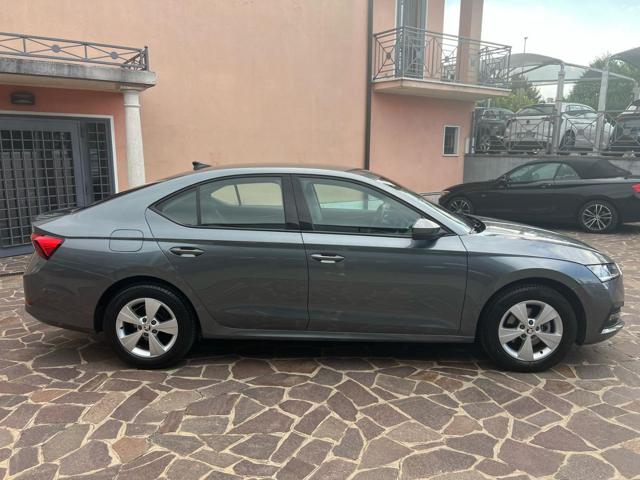 Skoda Octavia 2.0 TDI EVO SCR Executive - BERLINA - - foto 2 di 4