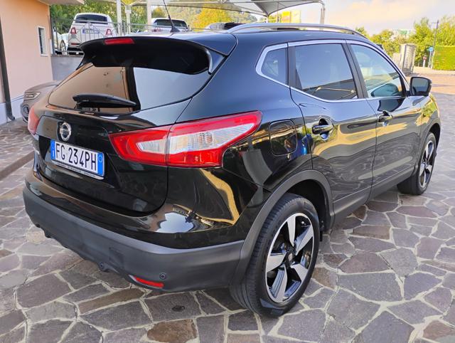 Nissan Qashqai 1.5 dCi Tekna - foto 3 di 4
