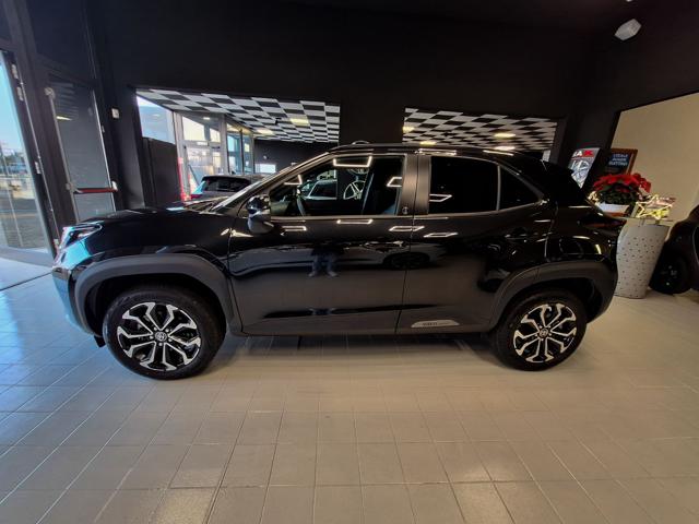 Toyota Yaris Cross 1.5 Hybrid 130 CV 5p. E-CVT Teamplayer+pack winter - foto 4 di 4