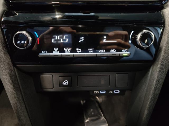 Toyota Yaris Cross 1.5 Hybrid 130 CV 5p.E-CVT Trend km0, del 2025, 1 km, in vendita a Torino (TO)