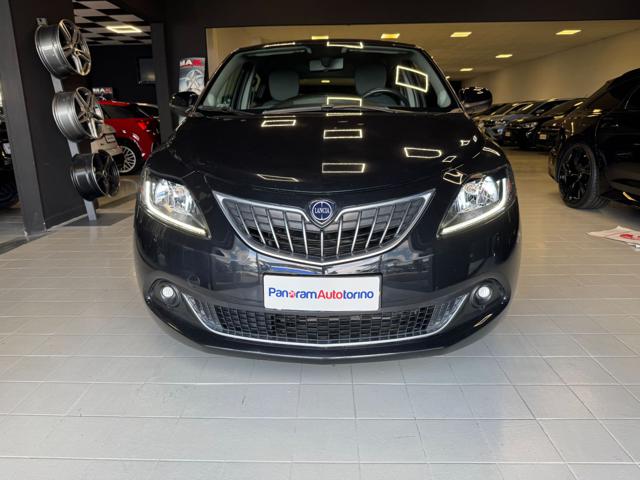 Lancia Ypsilon 1.0 FireFly 5 porte S&S Hybrid Gold - foto 2 di 4