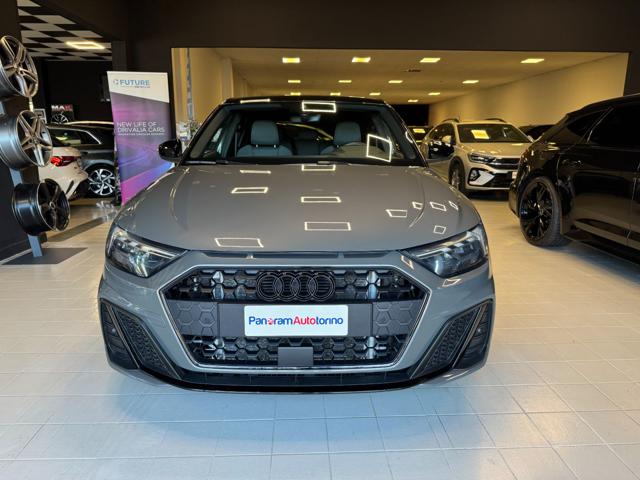 Audi A1 SPB 30 TFSI 116CV Identity Black S-line stronic - foto 2 di 4