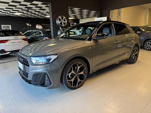 Audi A1 SPB 30 TFSI 116CV Identity Black S-line stronic - foto 3 di 4