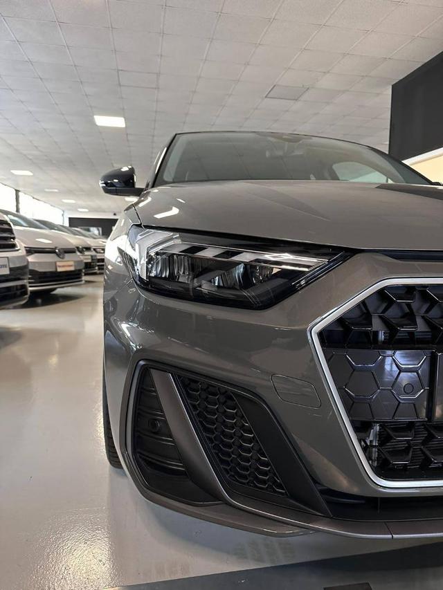Audi A1 SPB 30 TFSI S line "Telec/C.Play/LED - foto 4 di 4