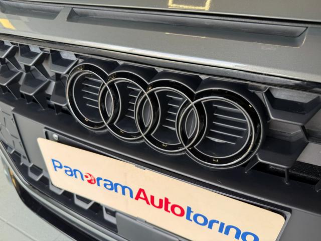 Audi A1 SPB 30 TFSI Identity Black - foto 2 di 4