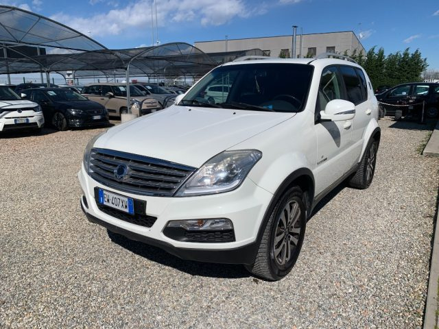 SsangYong Rexton W 2.0 Xdi 4WD A/T Top usato a ZINASCO