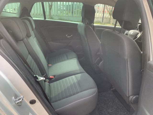 Renault Megane Sporter dCi 8V 110 CV Energy Intens, del 2016, 118.000 km, in vendita a Zinasco (PV)