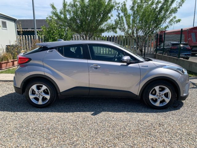 Toyota C-HR 1.8 Hybrid E-CVT Business - foto 4 di 4
