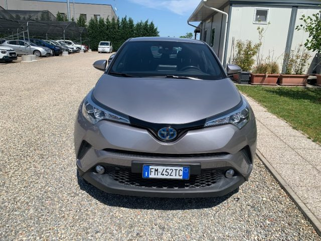 Toyota C-HR 1.8 Hybrid E-CVT Business - foto 2 di 4