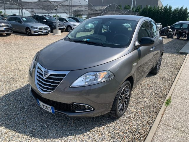 Lancia Ypsilon 1.2 69 CV 5 porte Platinum usato a ZINASCO