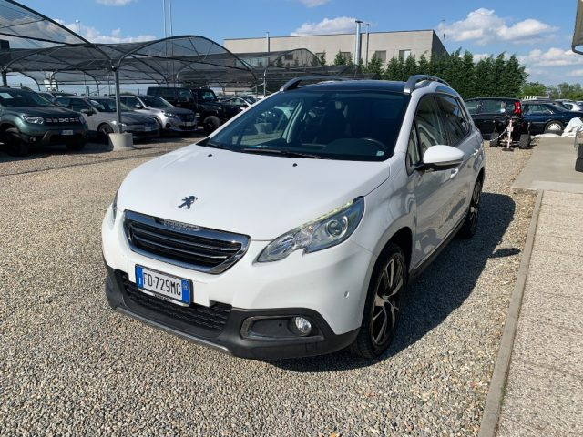 Peugeot 2008 1° serie PureTech Turbo 110 S&S Allure usato a ZINASCO