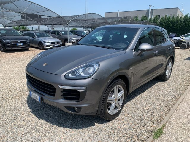 Porsche Cayenne 3.0 Diesel usato a ZINASCO