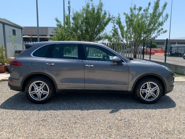 Porsche Cayenne 3.0 Diesel - foto 4 di 4