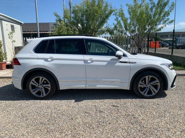 Volkswagen Tiguan 2.0 TDI 150 CV SCR DSG R-Line - foto 4 di 4
