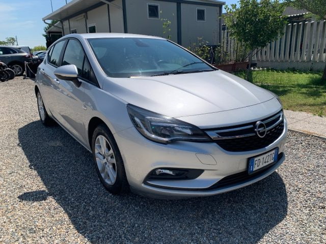 Opel Astra 1.4 Ecotec 5 porte Elective - foto 3 di 4