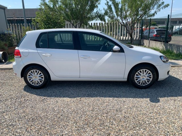Volkswagen Golf 1.6 TDI DPF 5p. BlueMotion - foto 4 di 4