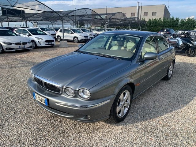 Jaguar X-Type 3.0 V6 24V cat Executive, del 2002, 132.000 km, in vendita a Zinasco (PV)