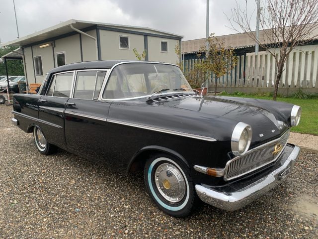 Oldtimer Opel OPEL KAPITAN B - foto 3 di 4