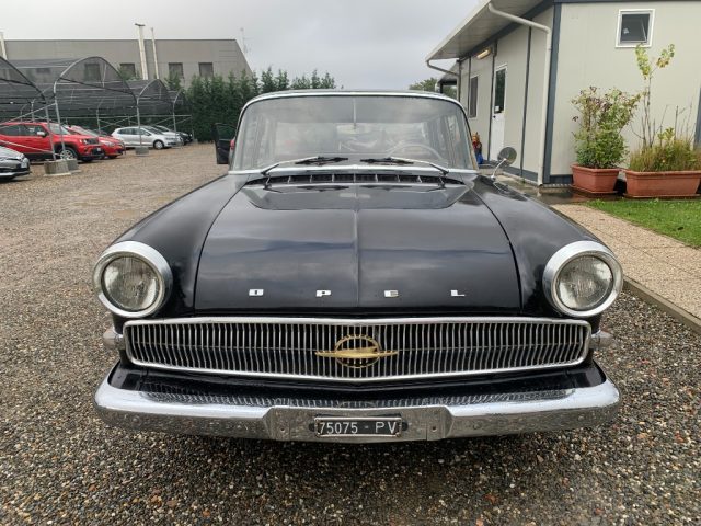 Oldtimer Opel OPEL KAPITAN B - foto 2 di 4