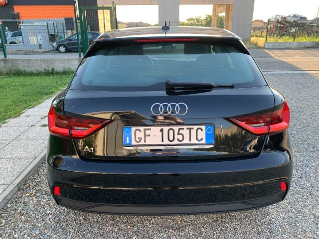 Audi A1 SPB 25 TFSI Identity Black - foto 4 di 16