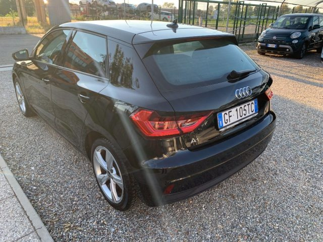 Audi A1 SPB 25 TFSI Identity Black - foto 3 di 16