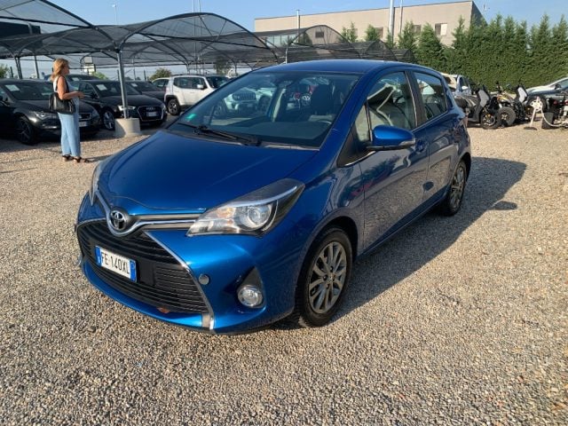 Toyota Yaris 1.3 5 porte Lounge, del 2016, 131.000 km, in vendita a Zinasco (PV)