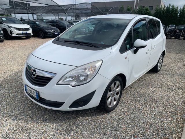 Opel Meriva 1.3 CDTI 95CV ecoFLEX Cosmo, del 2011, 193.000 km, in vendita a Zinasco (PV)