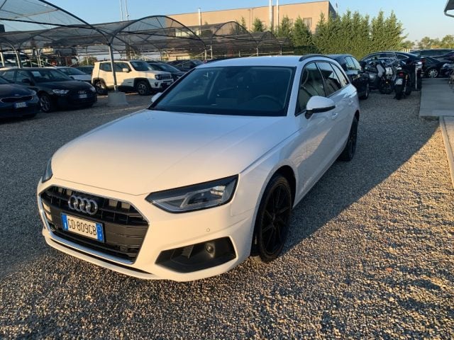 Audi A4 35 TDI/163 CV S tronic Business Advanced, del 2021, 159.000 km, in vendita a Zinasco (PV)